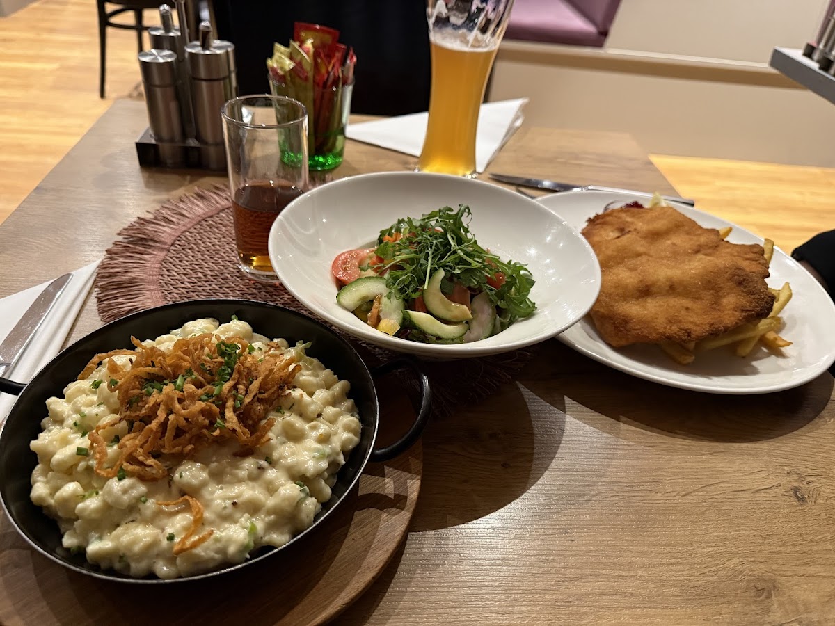 The Ahorn Restaurant & Coffeehouse Photos 2